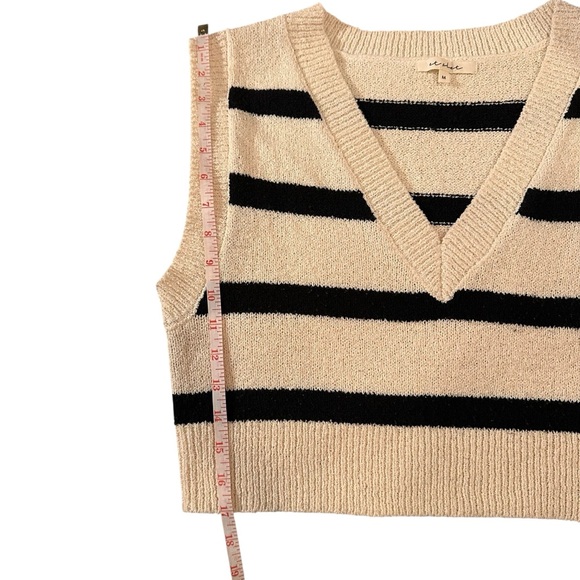 Et Clet Cream Black Striped V Neck Sleeveless Cropped Soft Sweater Vest Medium - Picture 6 of 7